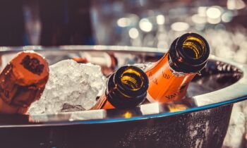 Photo by Couleur champagne, party, alcohol, drink, sparkling wine, bottles, anniversary, happy birthday, new year's eve, alcoholic, event, celebration, beverage